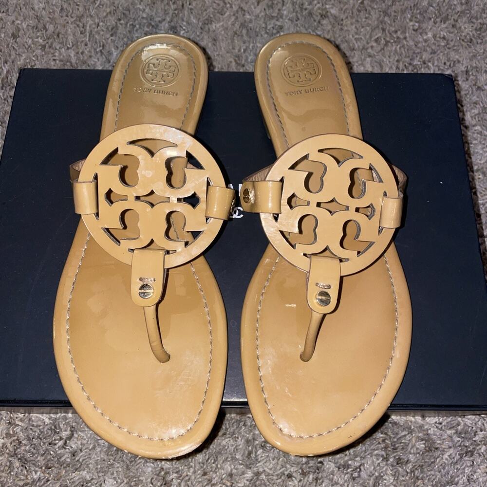 Tory Burch Miller Size 9.5 Sand Patent Leather Sandals